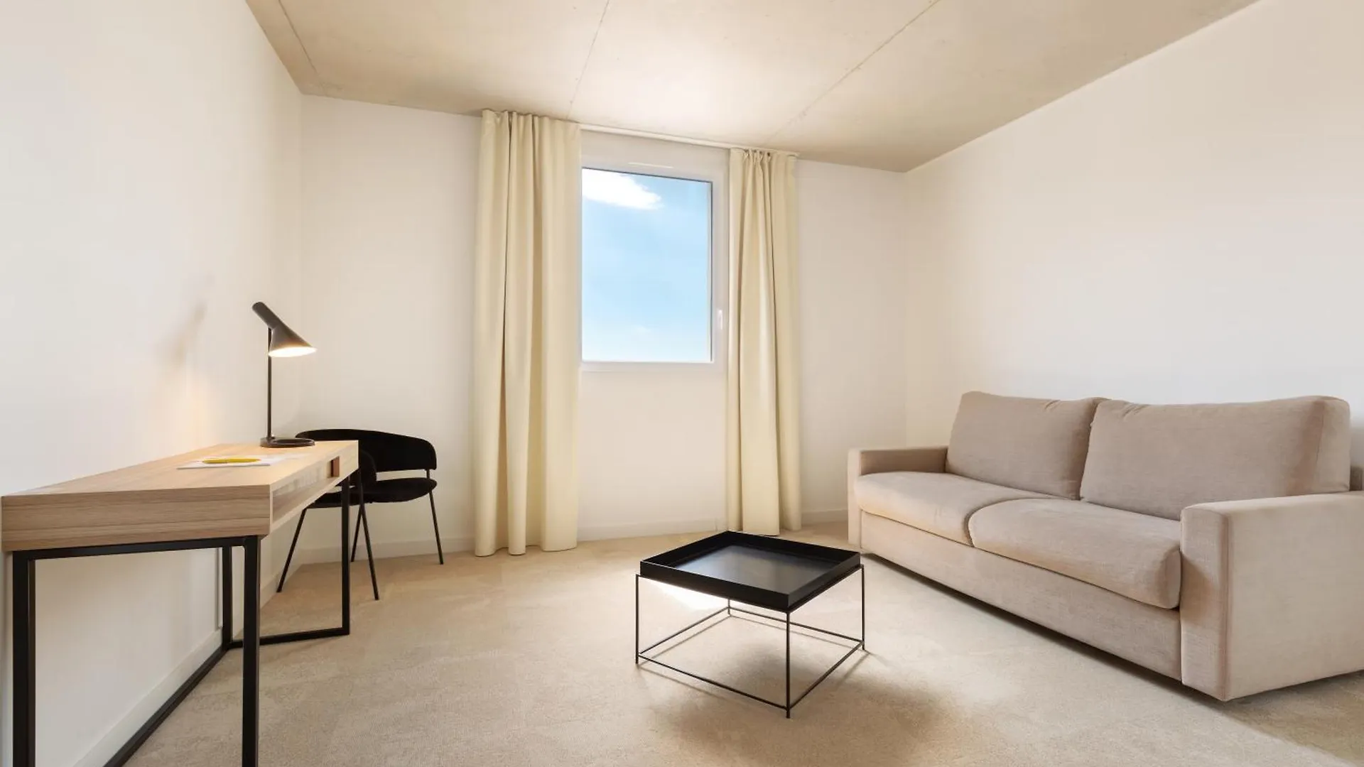 Golden Tulip Hotel & Rooftop Martigues Provence Francia