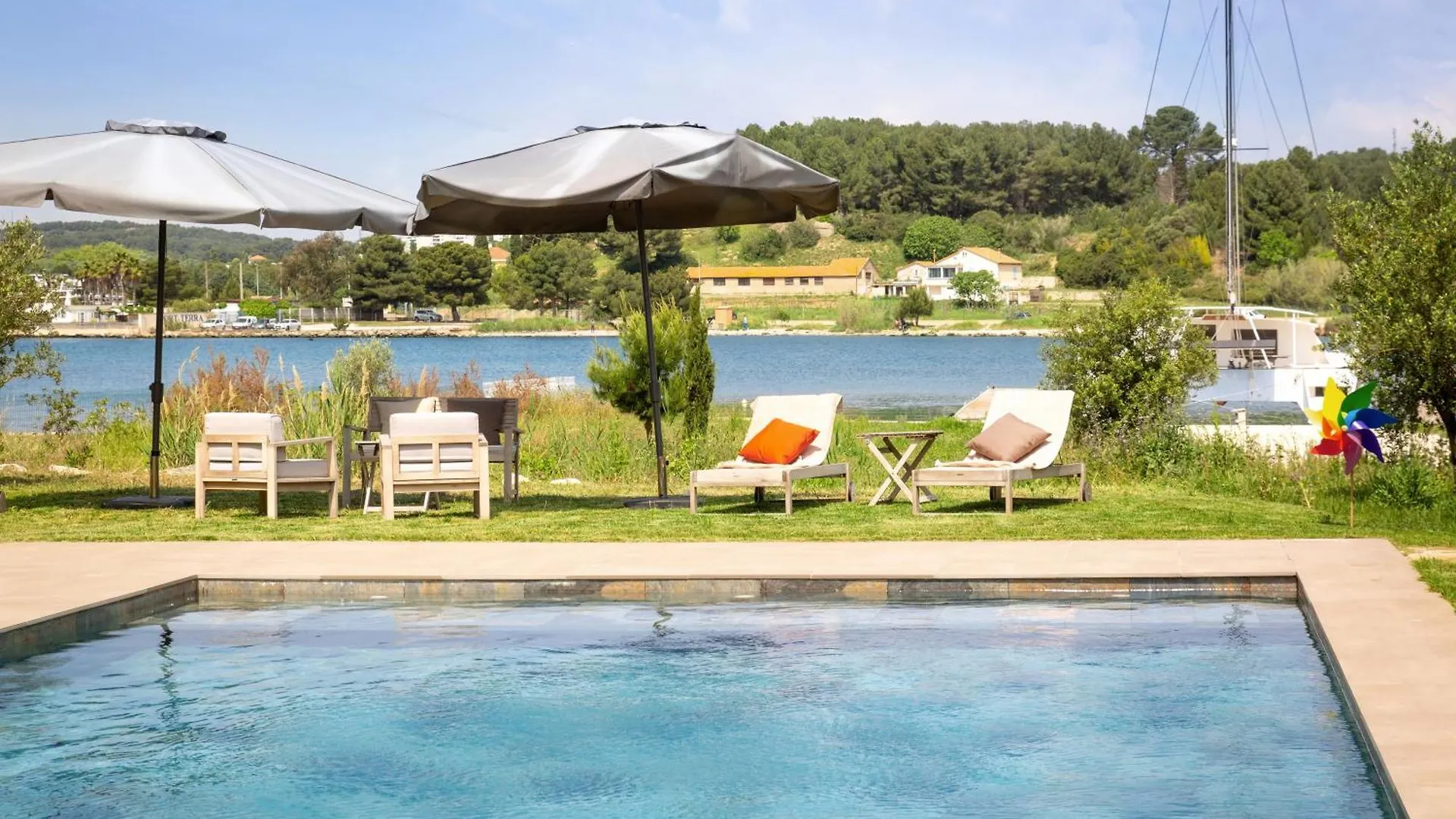 Golden Tulip Hotel & Rooftop Martigues Provence