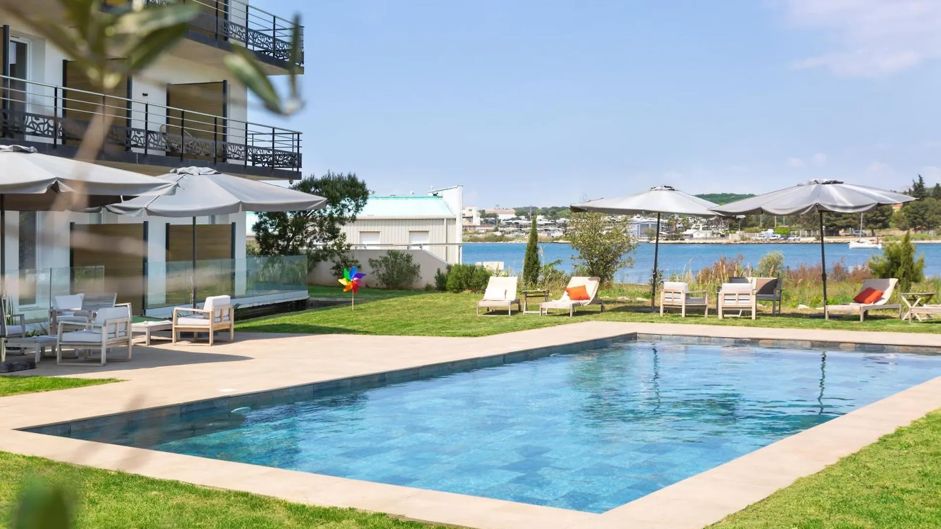 Golden Tulip Hotel & Rooftop Martigues Provence