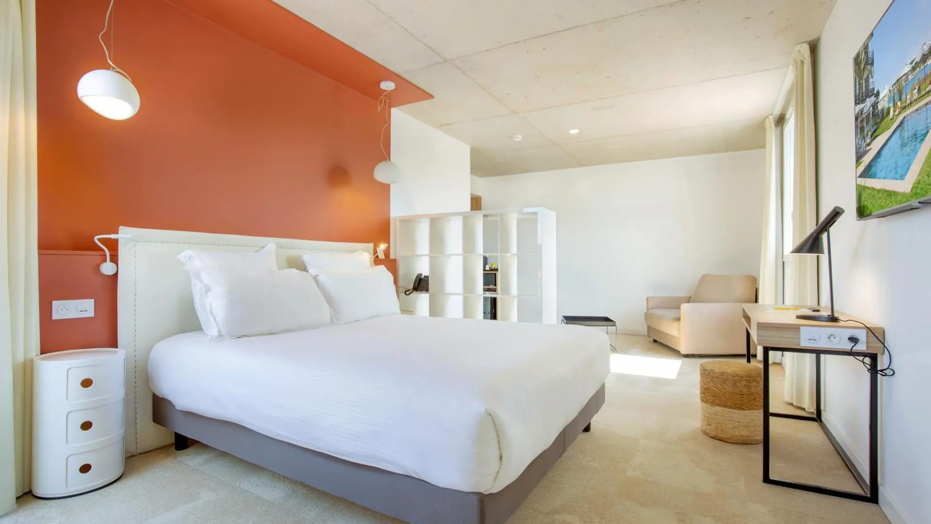 Golden Tulip Hotel & Rooftop Martigues Provence 4*,