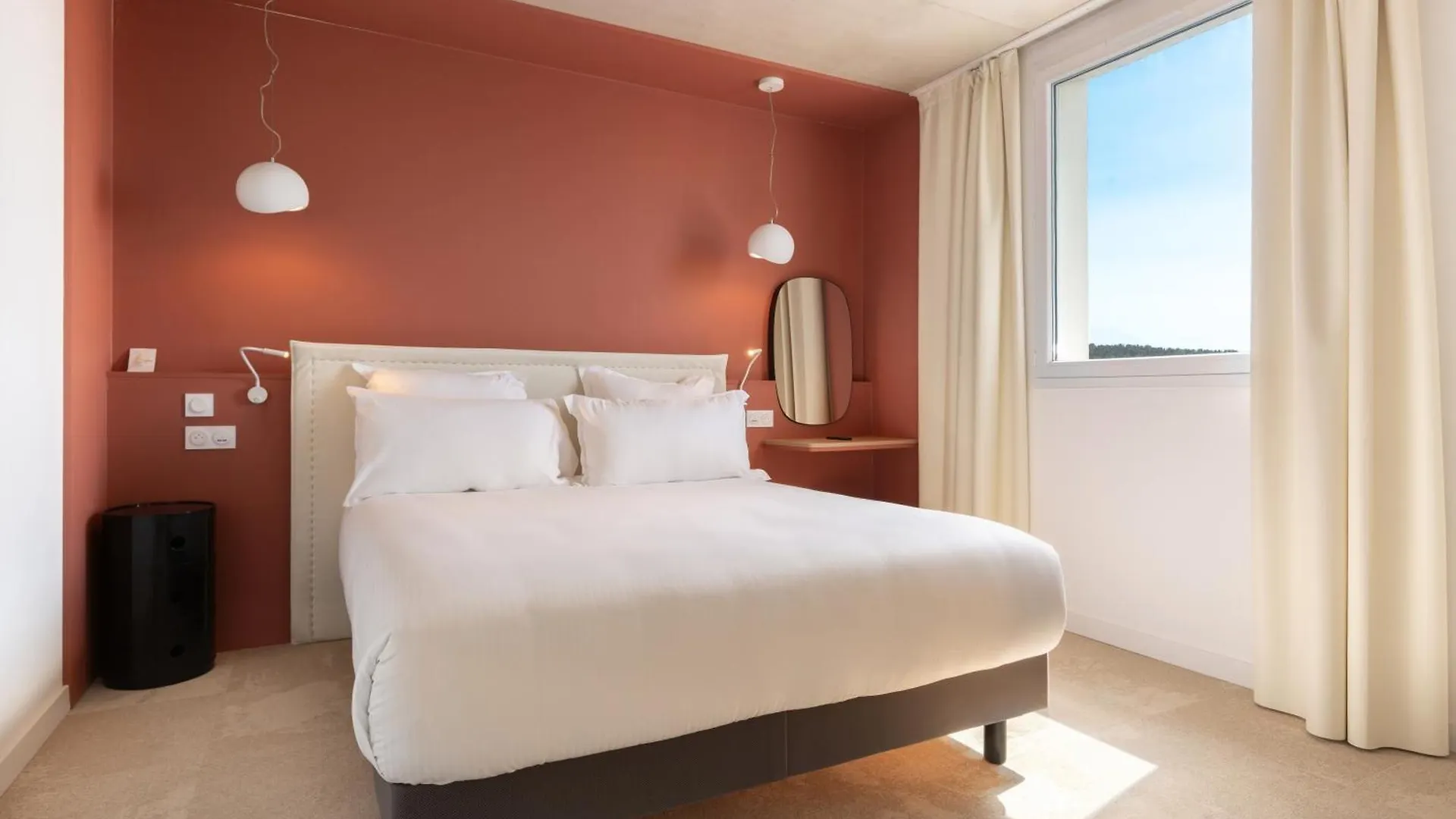 Golden Tulip Hotel & Rooftop Martigues Provence