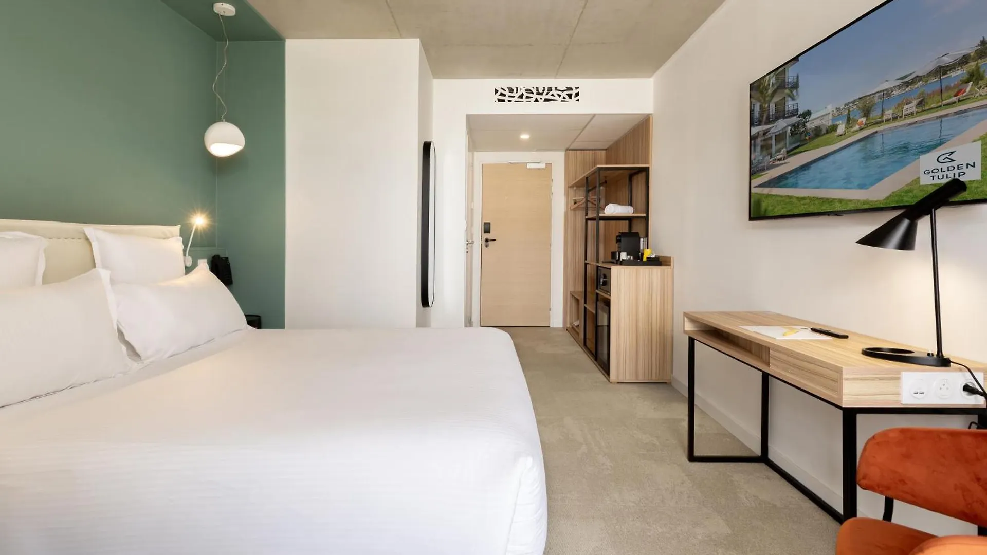 ****  Golden Tulip Hotel & Rooftop Martigues Provence צרפת